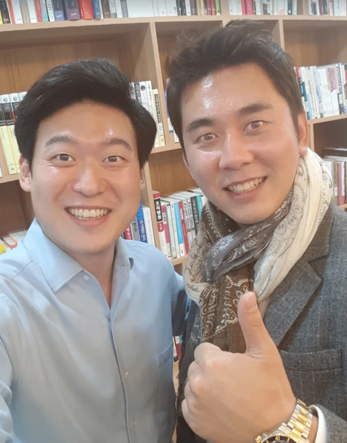 심길후 회장과 수강생의 서재 셀피